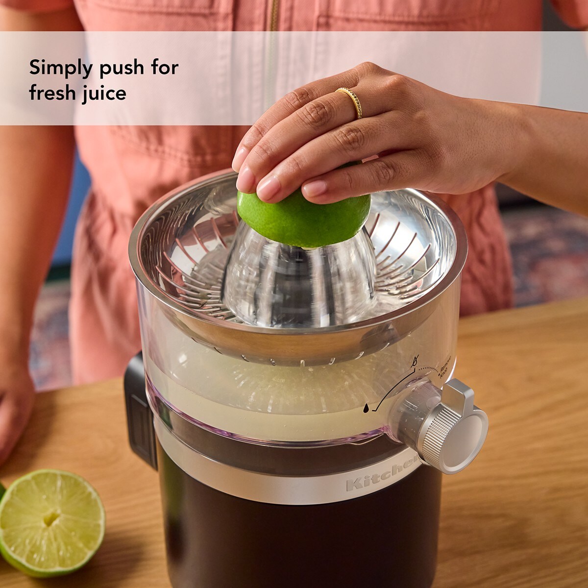 KitchenAid Go® Cordless Citrus Juicer - battery included - Black Matte - Image 4