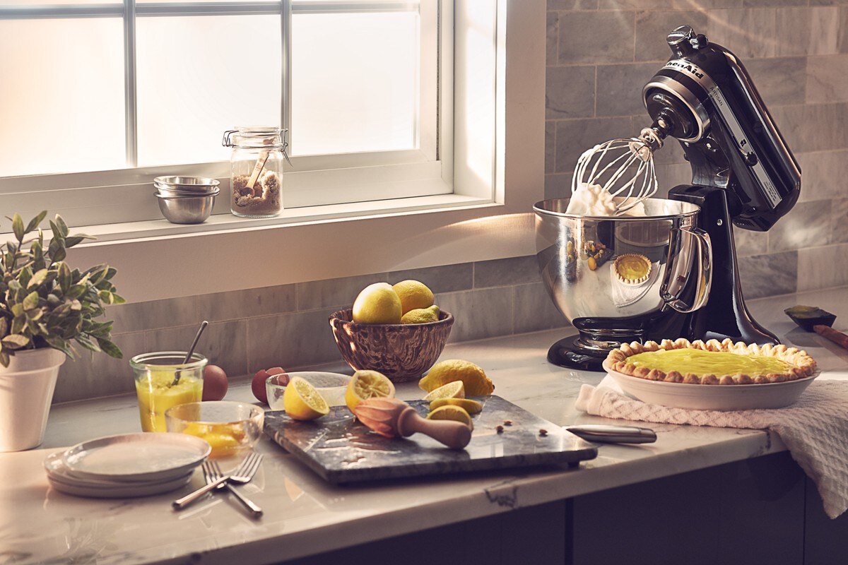 Value Bundle Artisan® Series 5 Quart Tilt-Head Stand Mixer with Flex Edge Beater - Onyx Black - Image 3