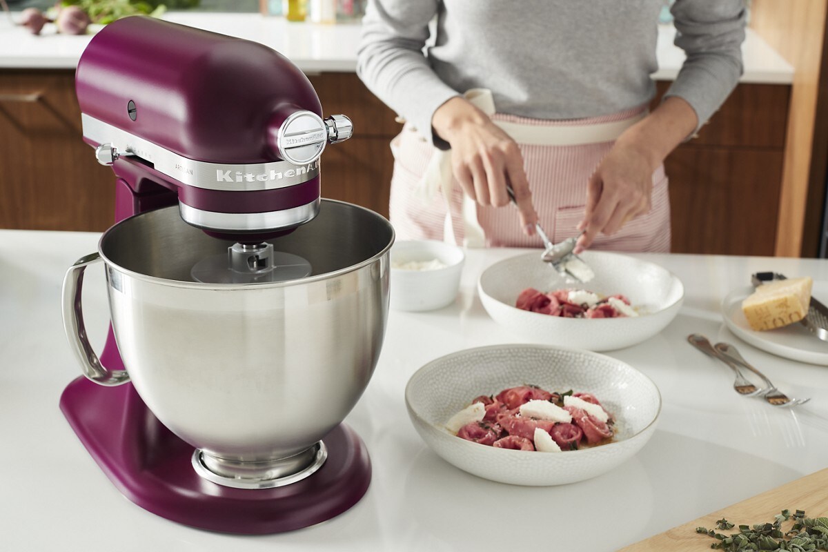 2022 Color of the Year Beetroot Stand Mixer - Image 5