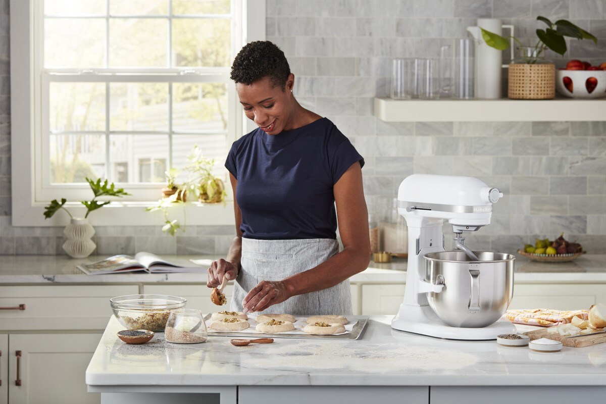 KitchenAid® 7 Quart Bowl-Lift Stand Mixer - White - Image 5